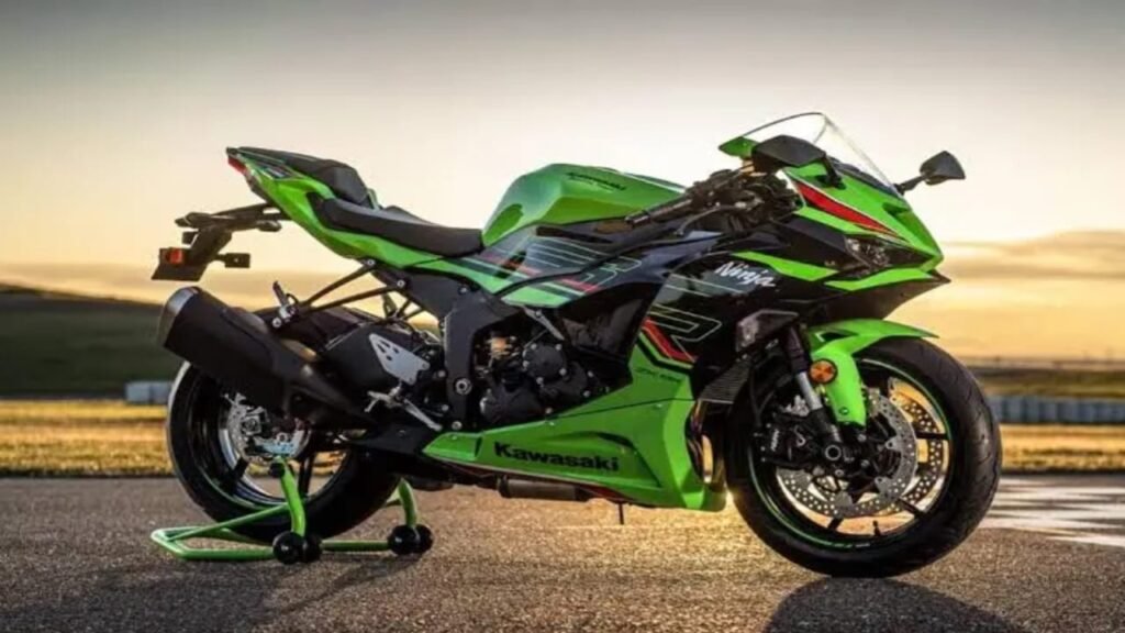 Kawasaki Z900 – Brutal Acceleration, Sharp Design & Track-Ready Handling, Just ₹8,000 EMI Per Month!